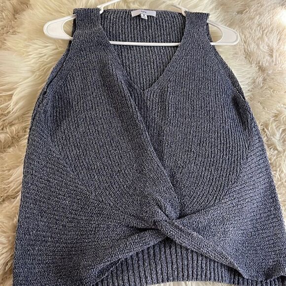 Fate Sweater Womens Sz Medium front knot sleeveless knit Top Gray V Neck light - Picture 2 of 7